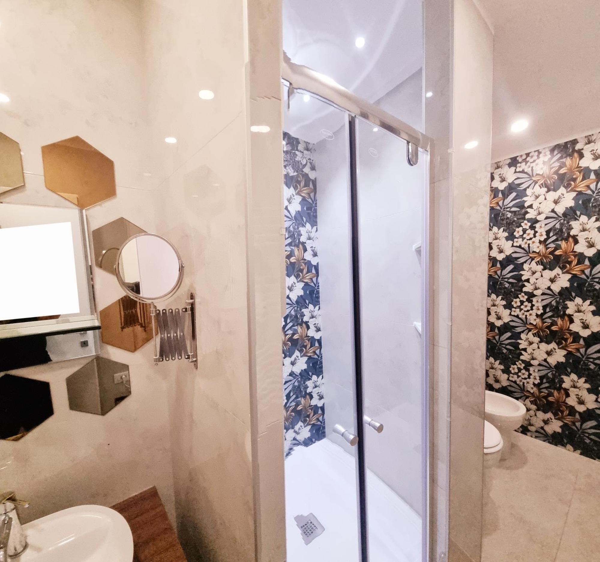City Focus Apartment2 Napoli Екстер'єр фото